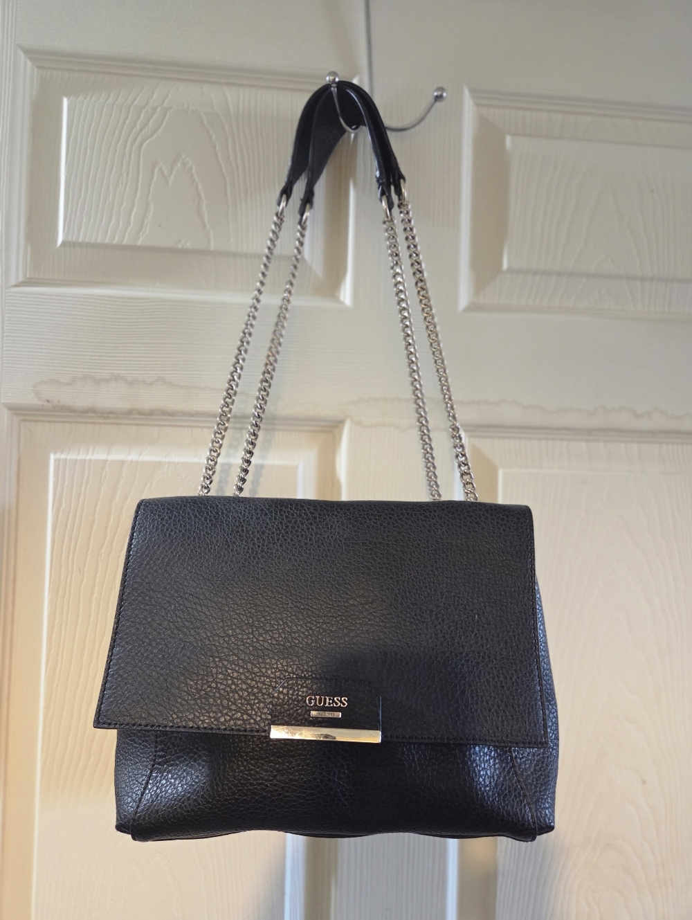 GUESS Black Pebbled Leather Chain Shoulder Bag